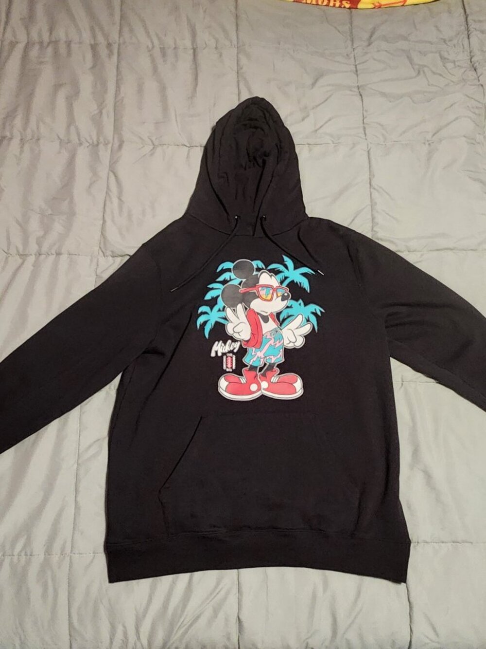 Disney Collection by Neff Mickey Mouse "South Beach" Palm Tree Hoodie Men’s XL